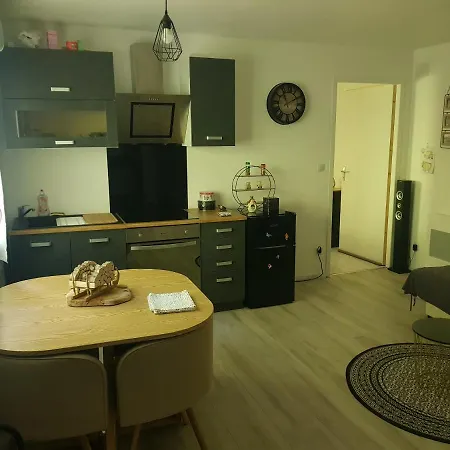 Cosy Calme à L'orée Du Bois Apartamento *